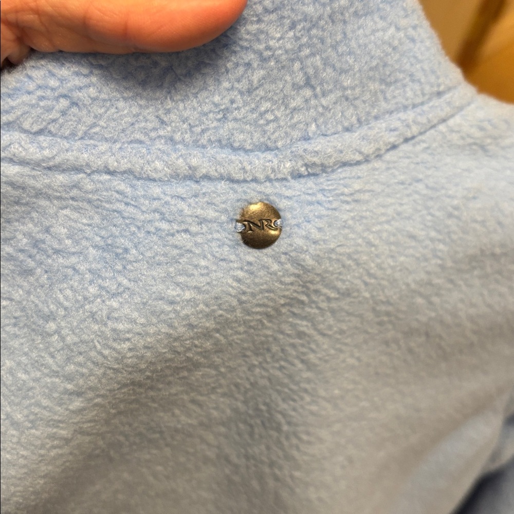 Northern Reflection Embroidered Blue Jay Fleece Jacket - Picture 6 of 8